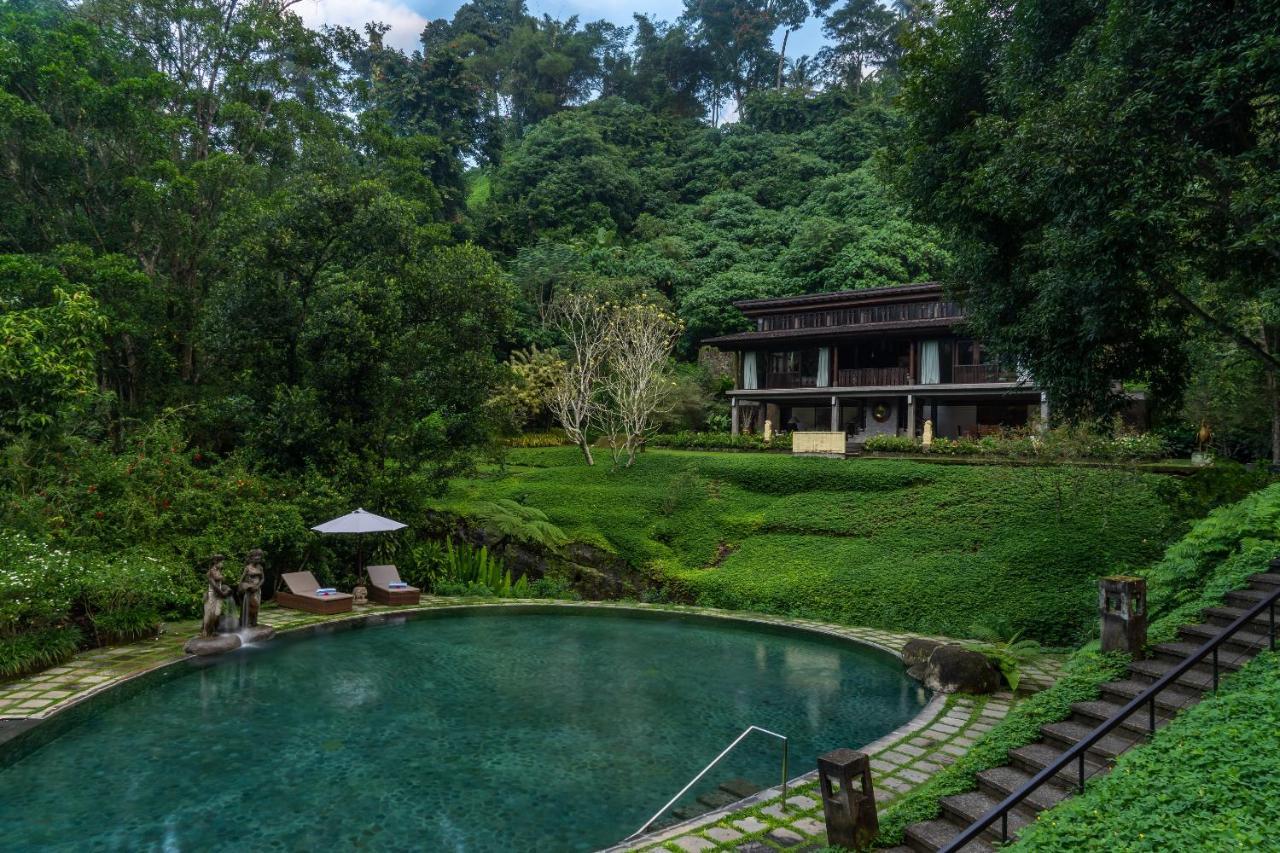 Villa Dua Dari, A By Hadiprana