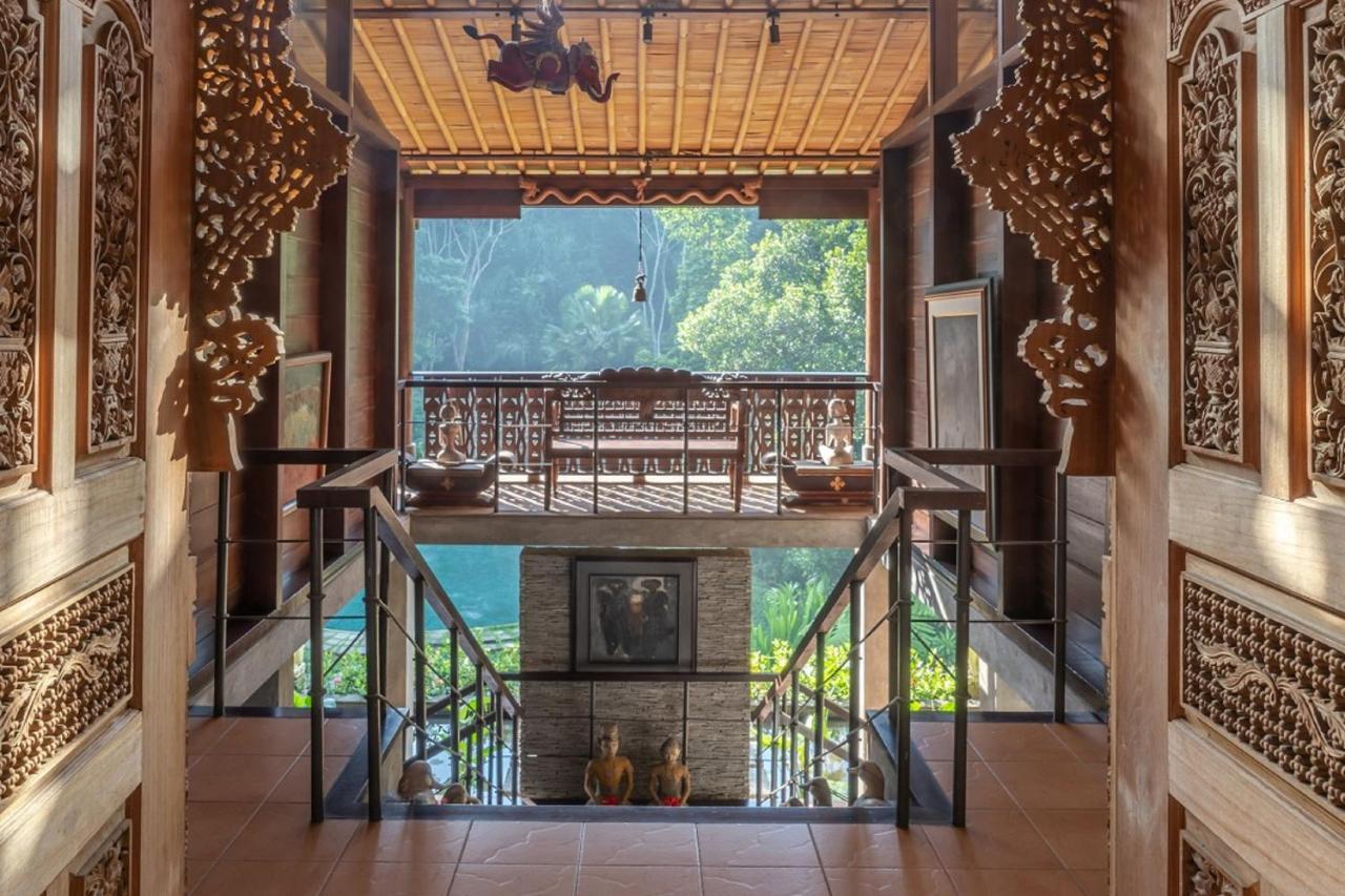 Dua Dari, A By Hadiprana Villa