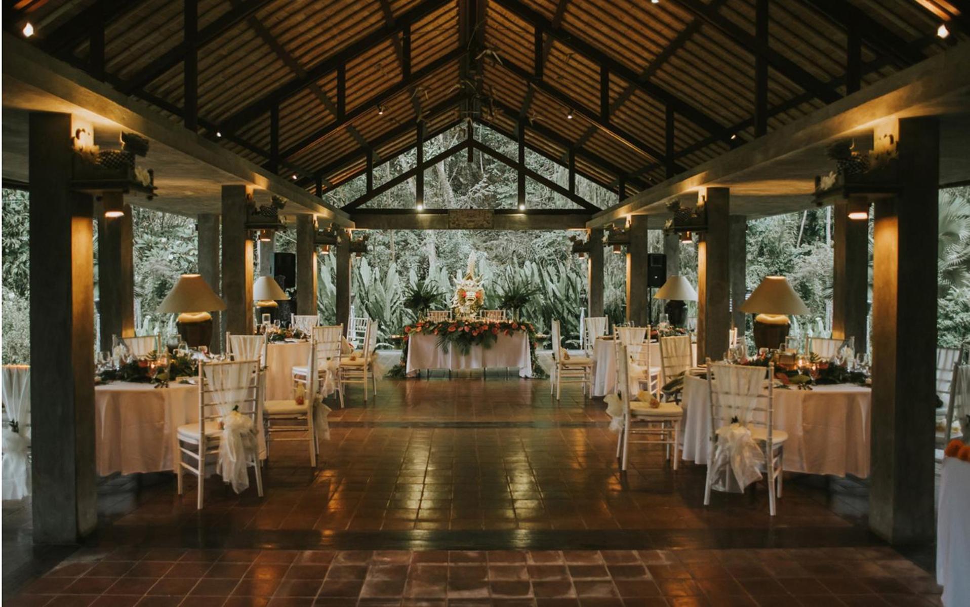 Dua Dari, A By Hadiprana Villa